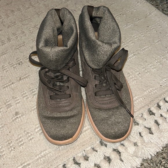 Ugg Australia islay sneaker boots - Picture 3 of 10